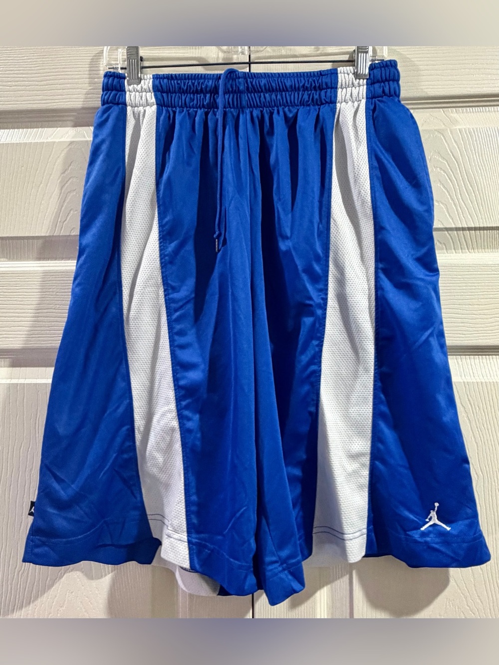 Vintage Nike Air Jordan Basketball Shorts Men’s Sz L Blue and White Baggy